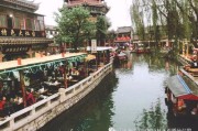 北京月光石餐厅(北京的月光石餐厅——让您品尝古城风貌和美食的完美结合)